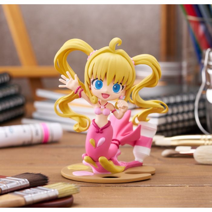 Lucia PalVerse Palé figure — product view 7
