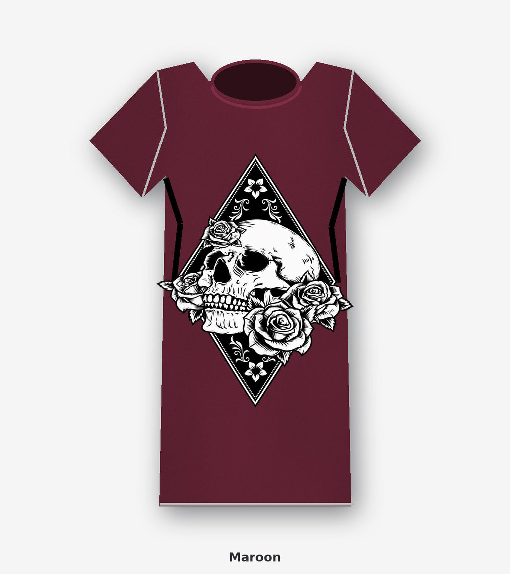 Blackwork Skull and Roses Diamond Graphic T-Shirt in Maroon