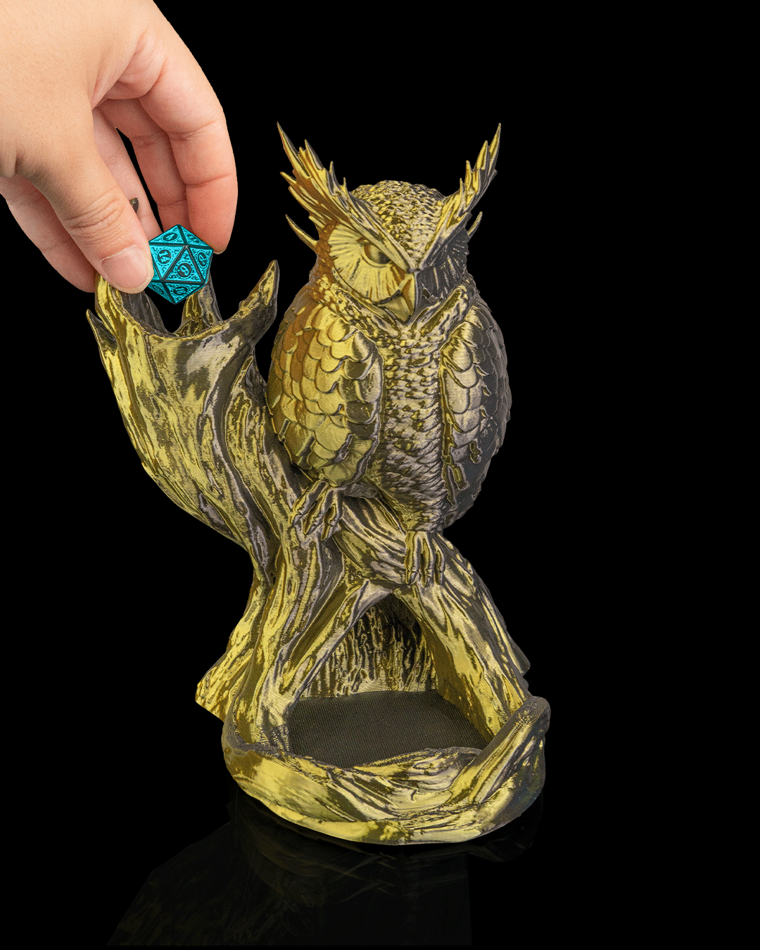 The Omen Owl Dice Tower loading a die