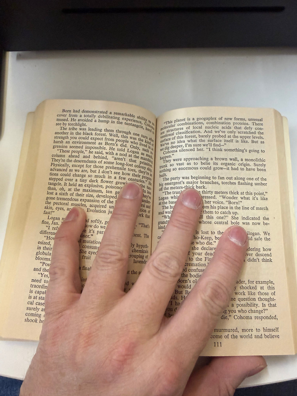Midworld by Alan Dean Foster; actual copy photo 5 of five