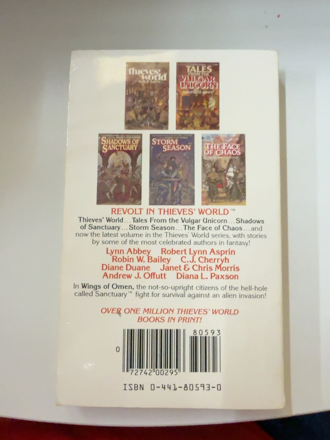 Wings of Omen Thieves' World #6 back cover