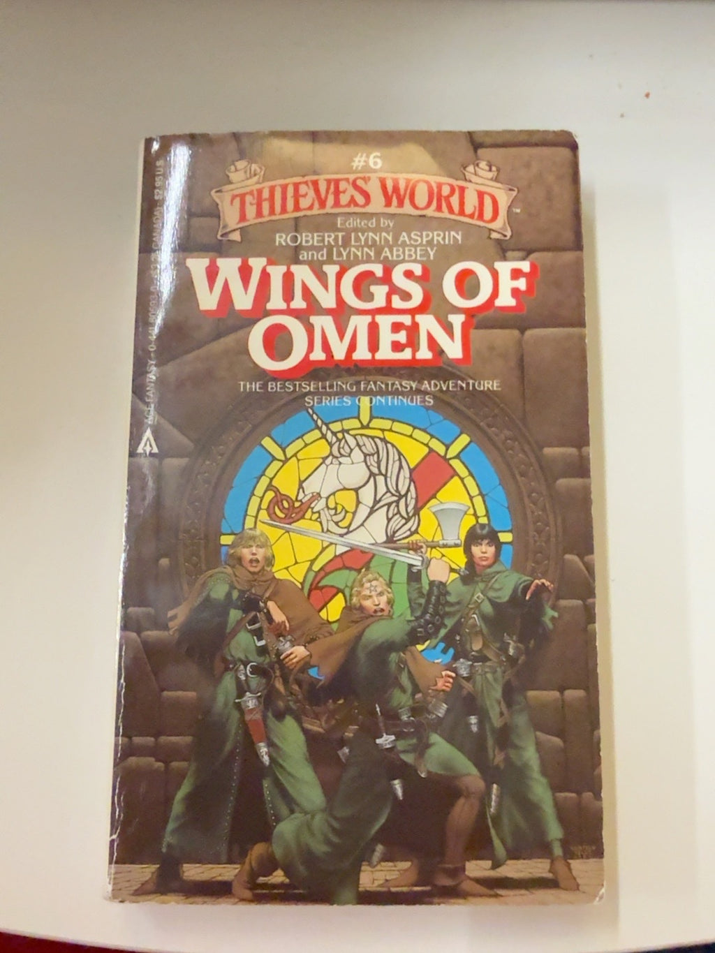 Wings of Omen Thieves' World #6 front cover